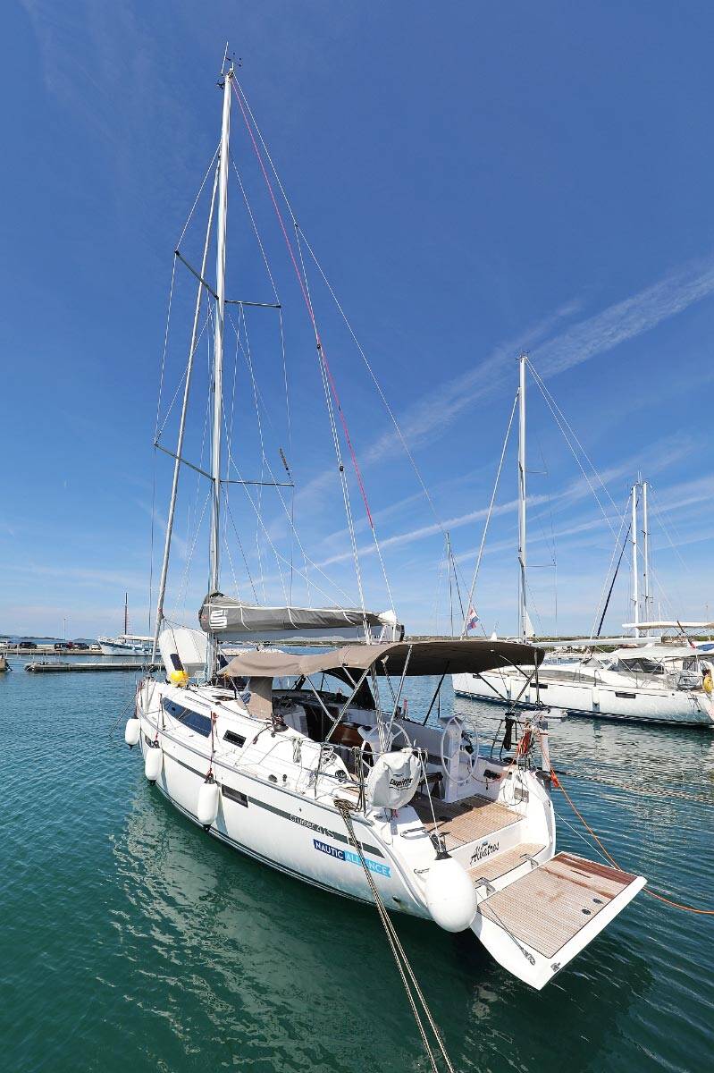 Sailing yacht Bavaria Cruiser 41S Albatros