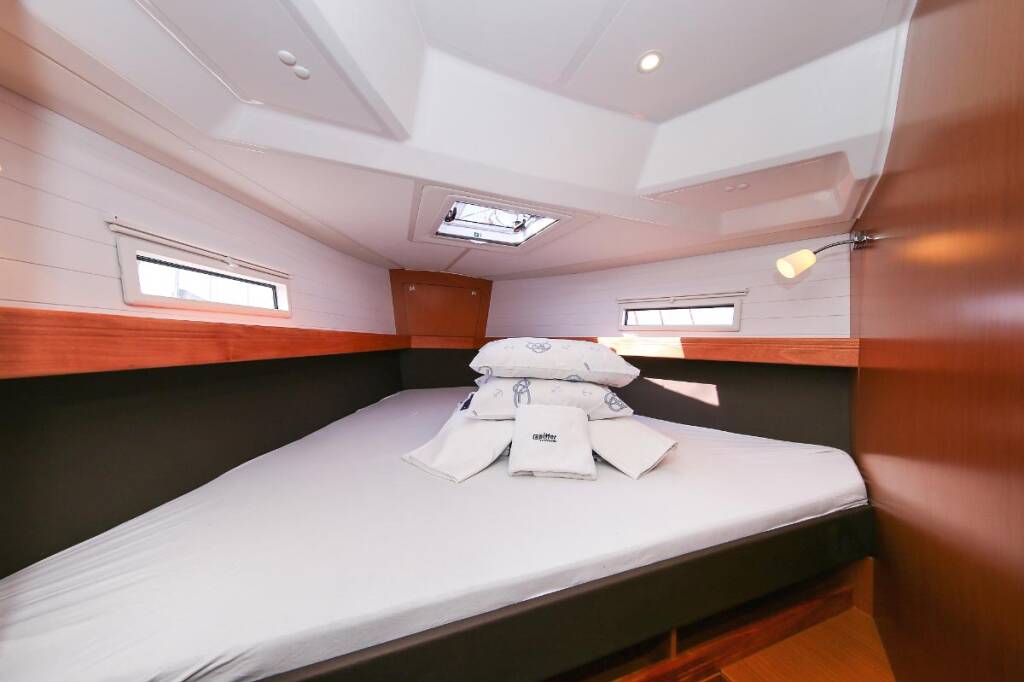 Sailing yacht Bavaria Cruiser 41S WindesEile (20)