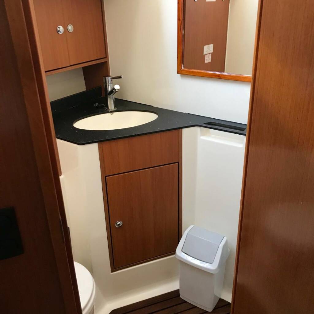 Sailing yacht Bavaria Cruiser 45 Midas