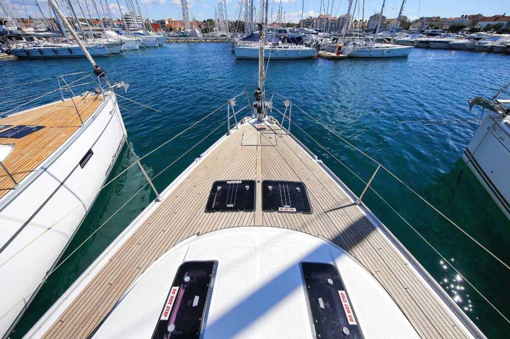 Sailing yacht Bavaria Cruiser 45 Aiolos