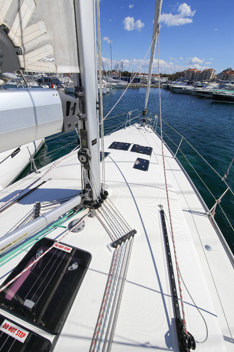 Sailing yacht Bavaria Cruiser 45 Aries