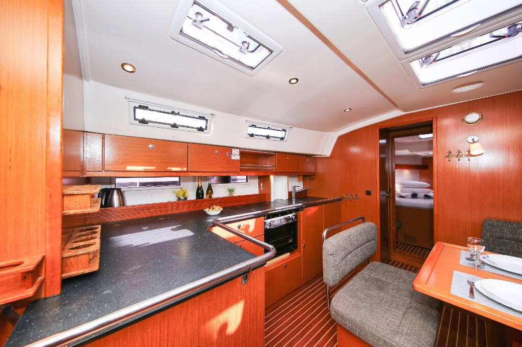 Sailing yacht Bavaria Cruiser 45 Aries