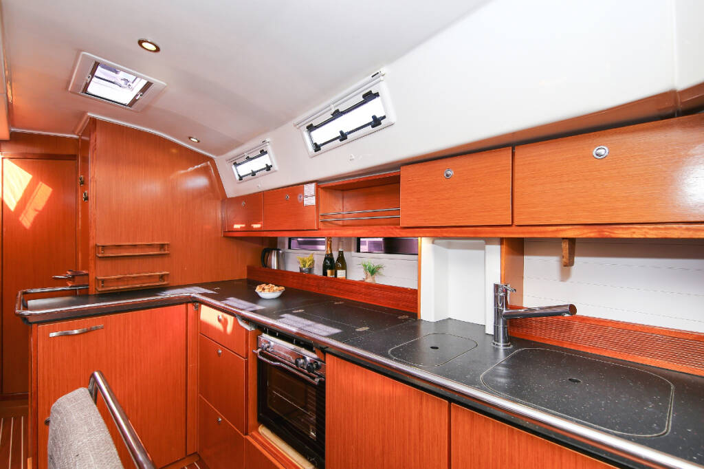 Sailing yacht Bavaria Cruiser 45 Aries