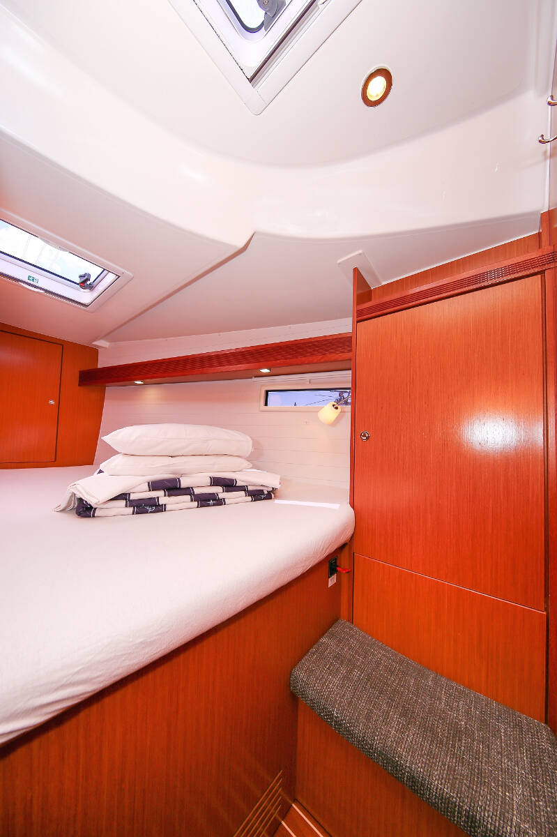 Sailing yacht Bavaria Cruiser 45 Aries