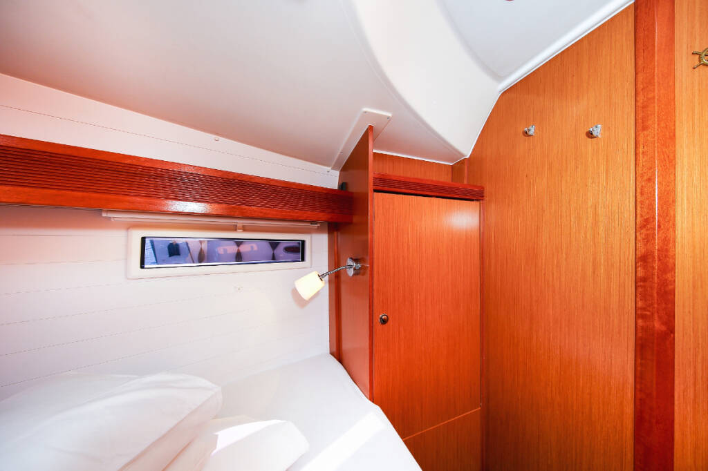 Sailing yacht Bavaria Cruiser 45 Aries