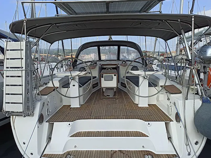 Segelyachten Bavaria Cruiser 45 Saffron