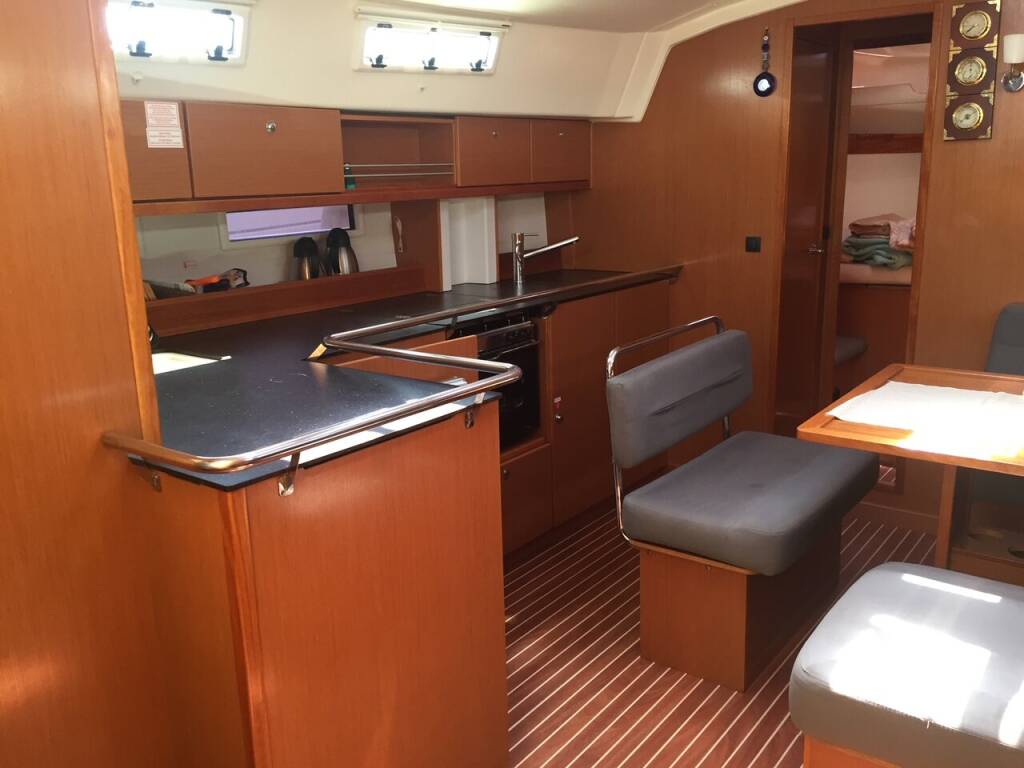 Sailing yacht Bavaria Cruiser 45 Aura 1