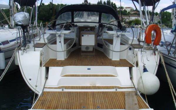 Bavaria Cruiser 45 Patroklos Lefkas main port