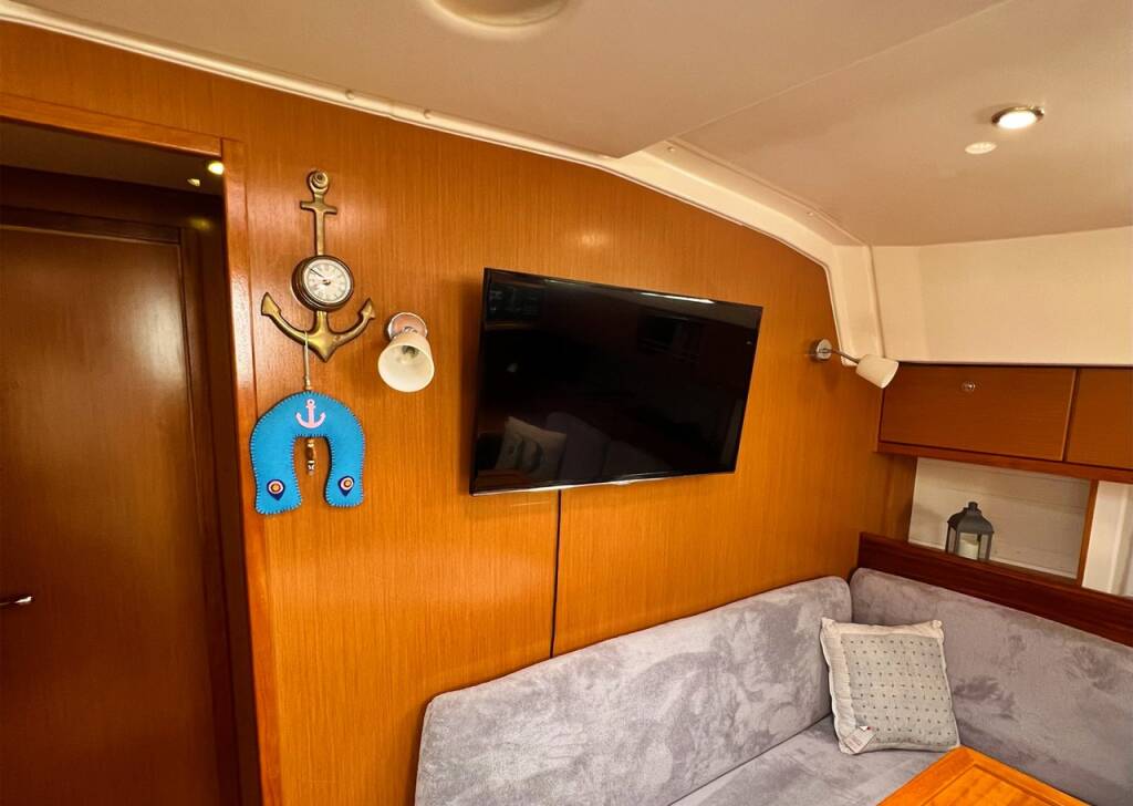 Sailing yacht Bavaria Cruiser 45 Aquaholic