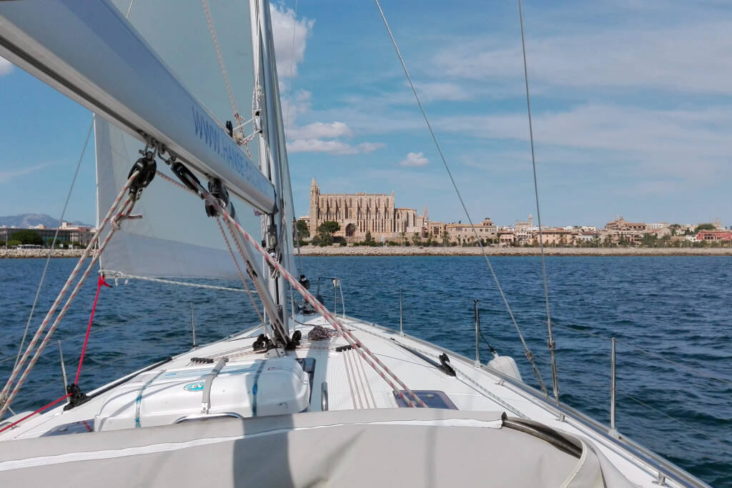 Segelyachten Bavaria Cruiser 45 Eva