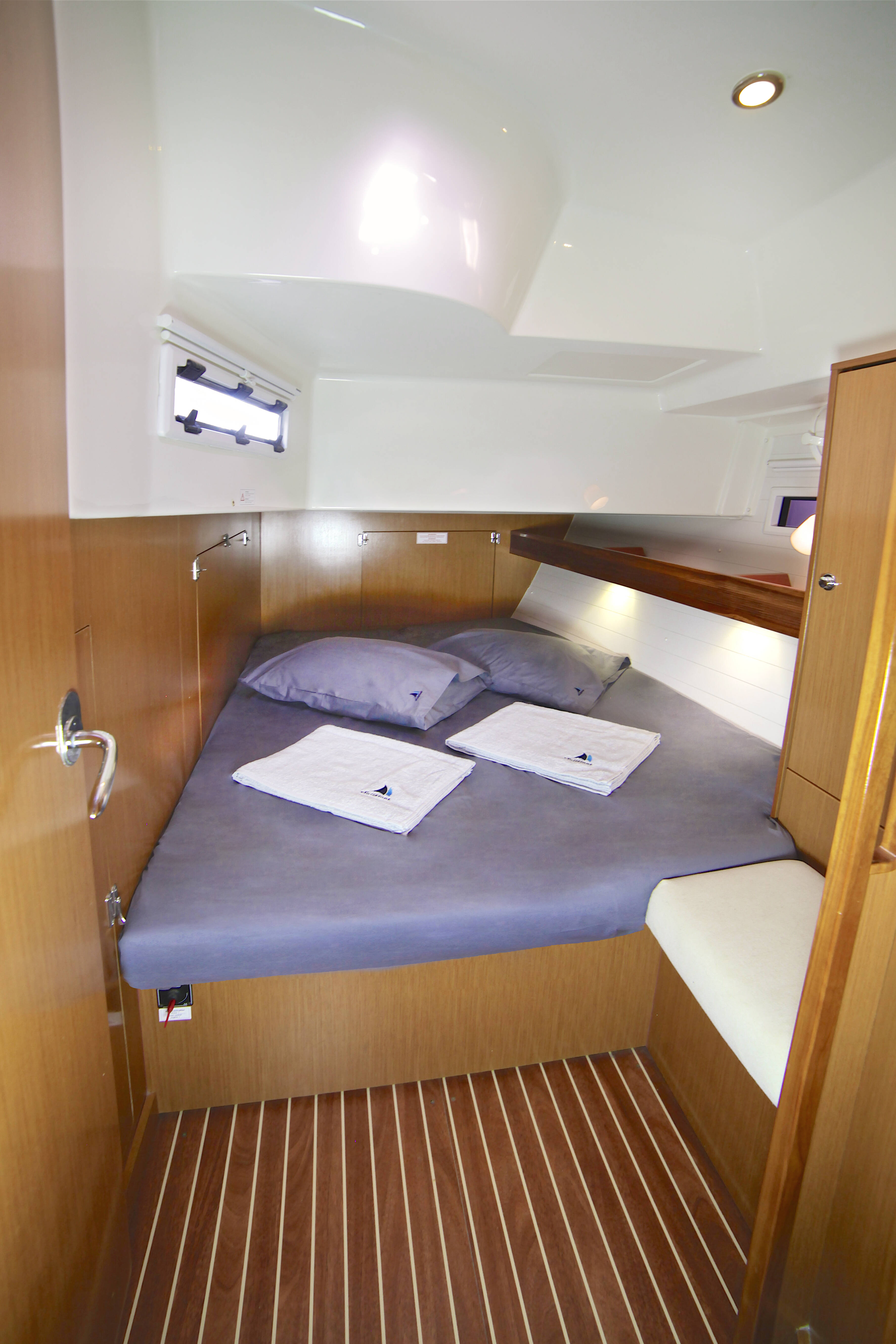 Sailing yacht Bavaria Cruiser 45 Sail Bravo