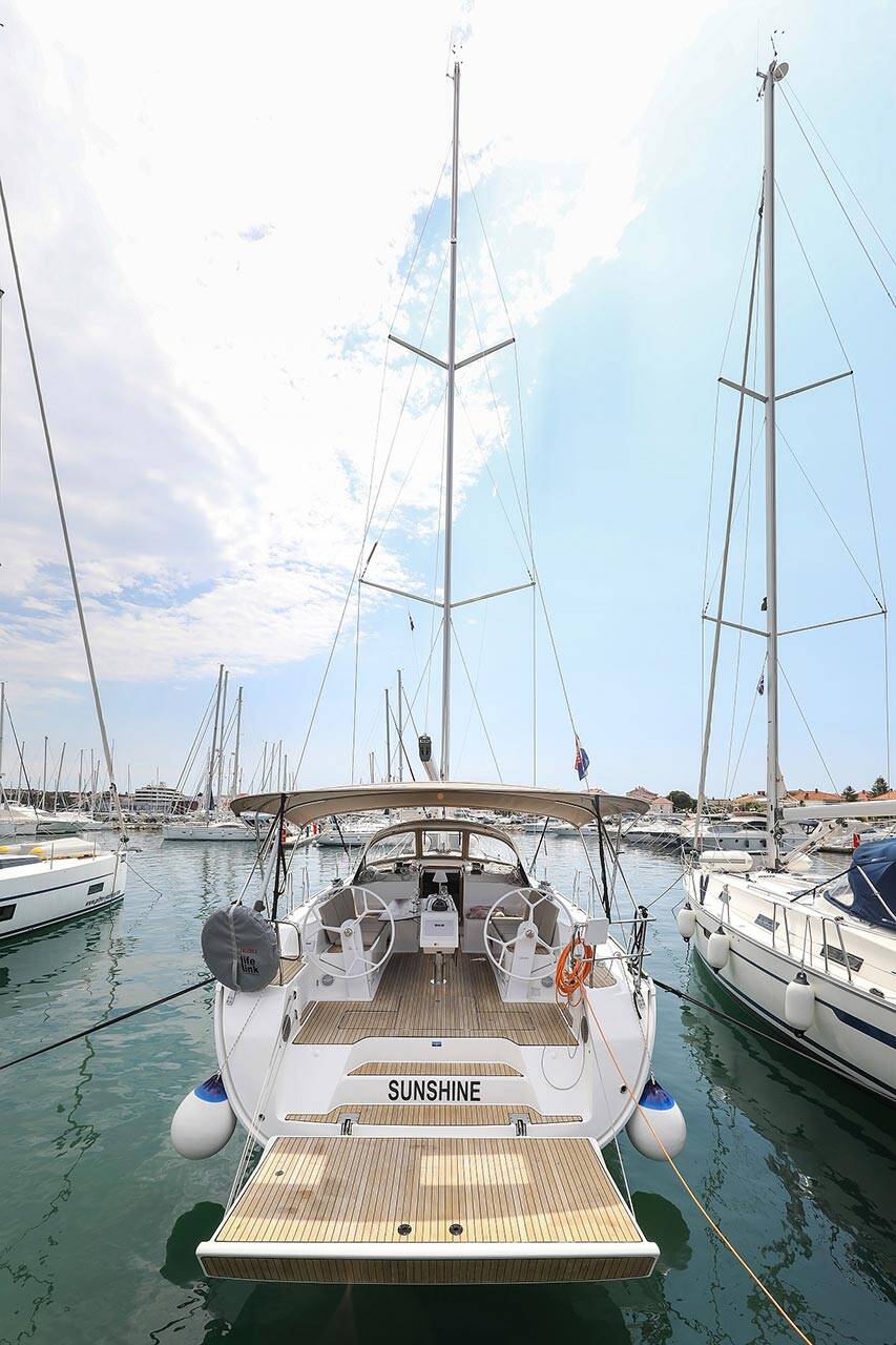 Sailing yacht Bavaria Cruiser 46 Style Sunshine