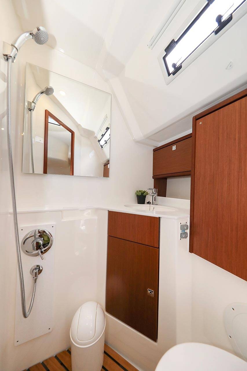Sailing yacht Bavaria Cruiser 46 Style Sunshine