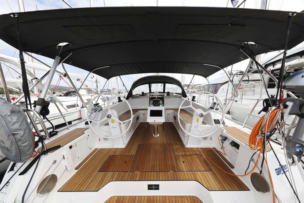 Sailing yacht Bavaria Cruiser 46 Style Cala Mawa