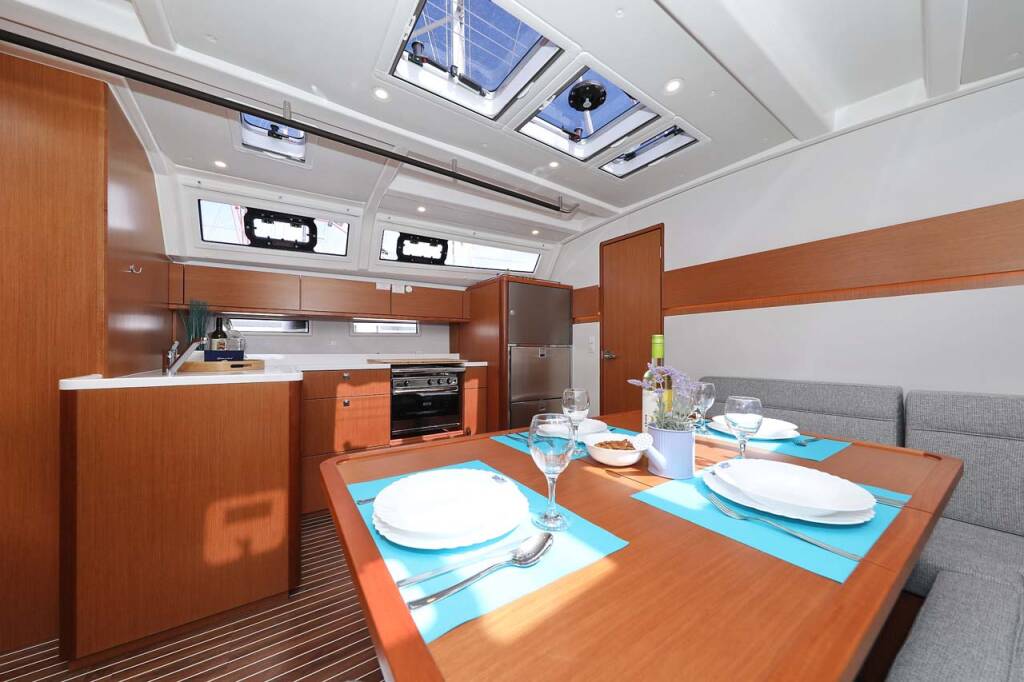 Sailing yacht Bavaria Cruiser 46 Style Cala Mawa