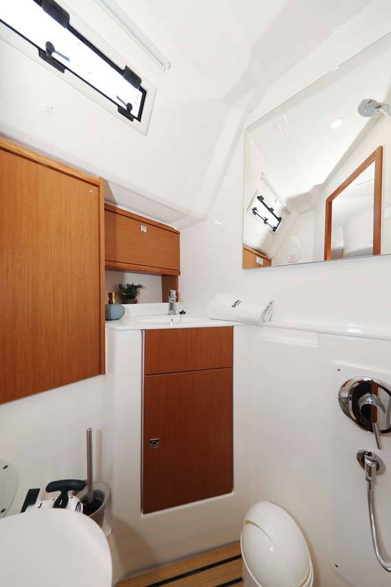 Sailing yacht Bavaria Cruiser 46 Style Cala Mawa