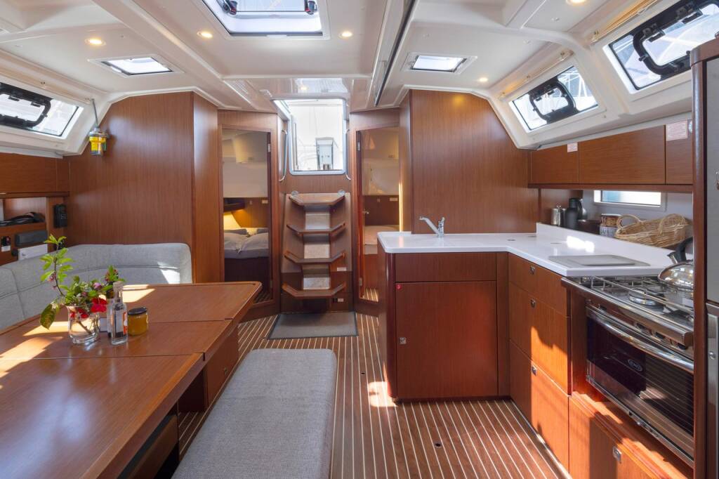 Segelyachten Bavaria Cruiser 46 Style Aiolos
