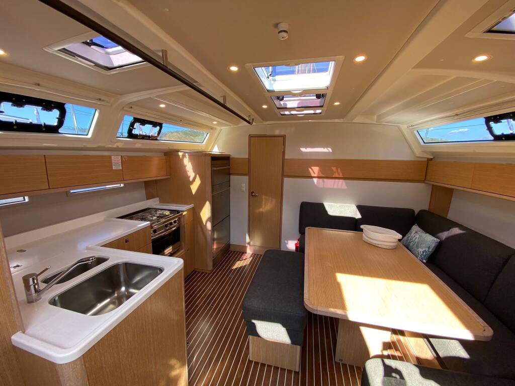 Sailing yacht Bavaria Cruiser 46 Style Penta 1