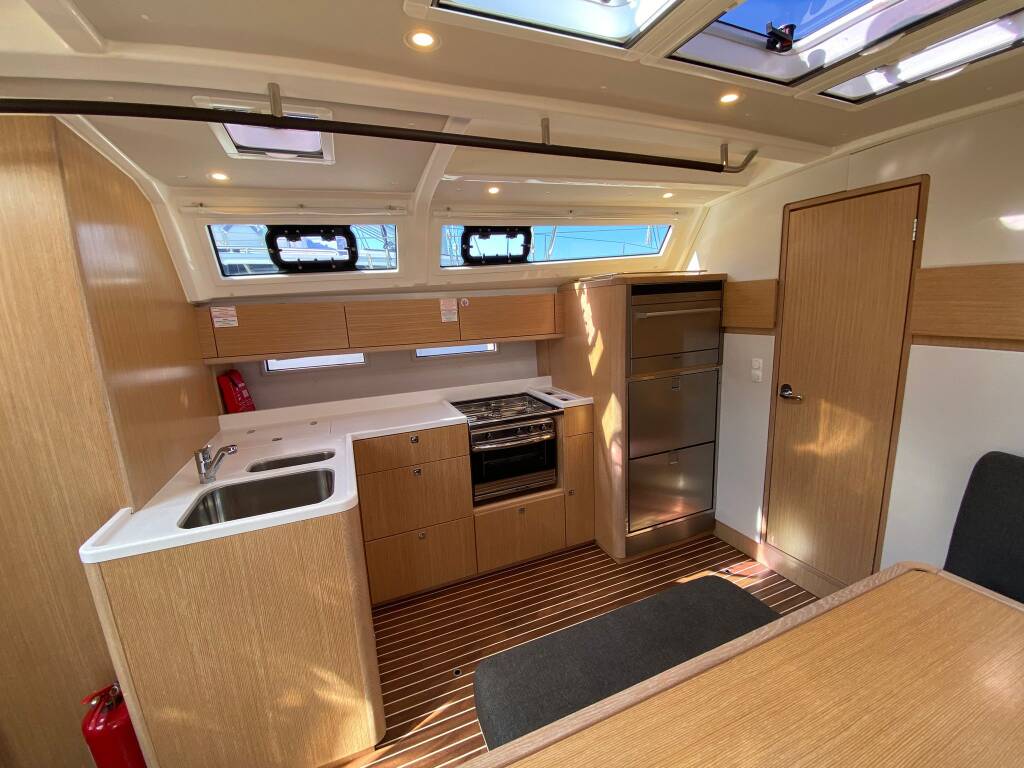 Sailing yacht Bavaria Cruiser 46 Style Penta 1