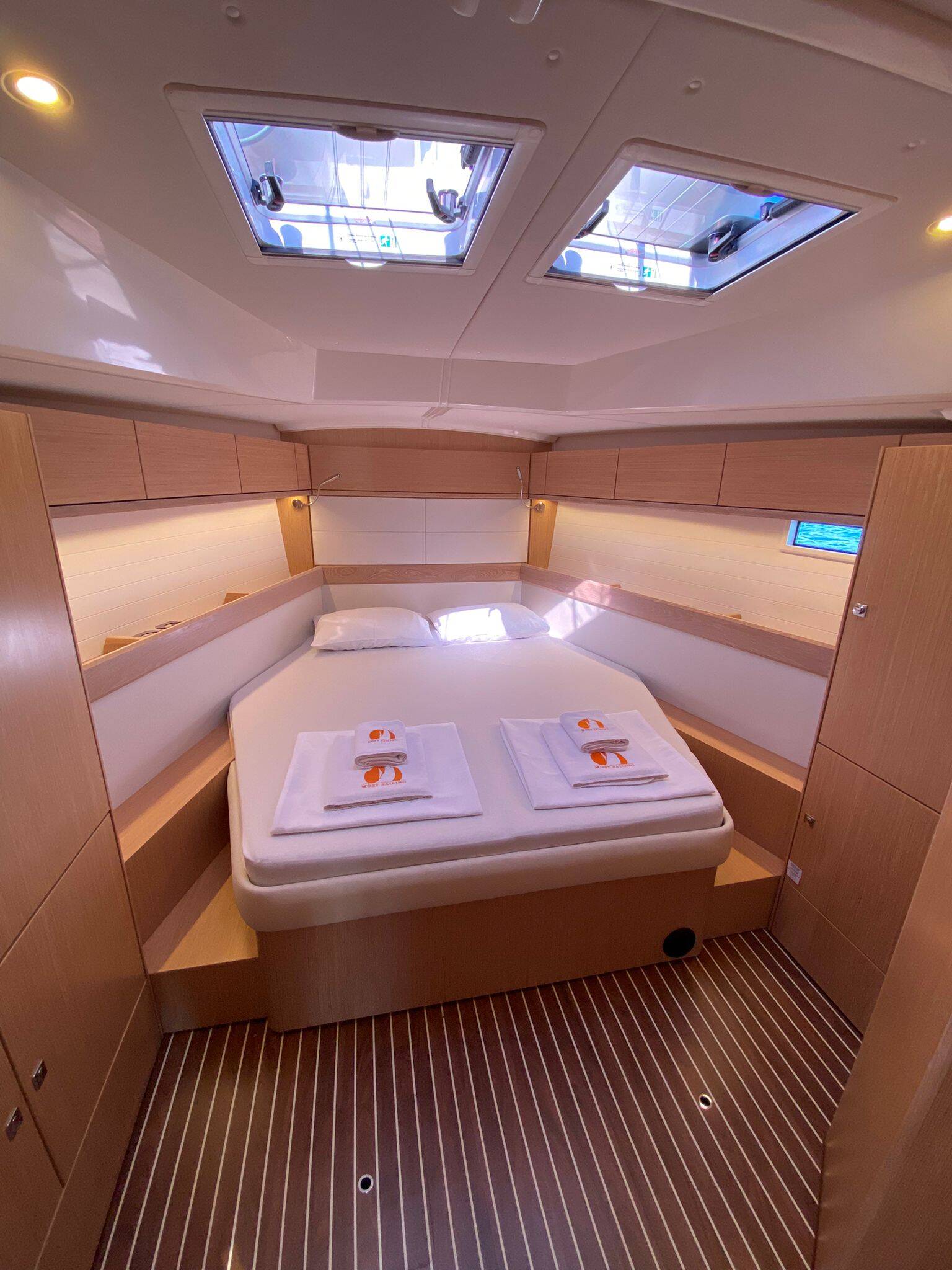 Sailing yacht Bavaria Cruiser 46 Style Penta 1