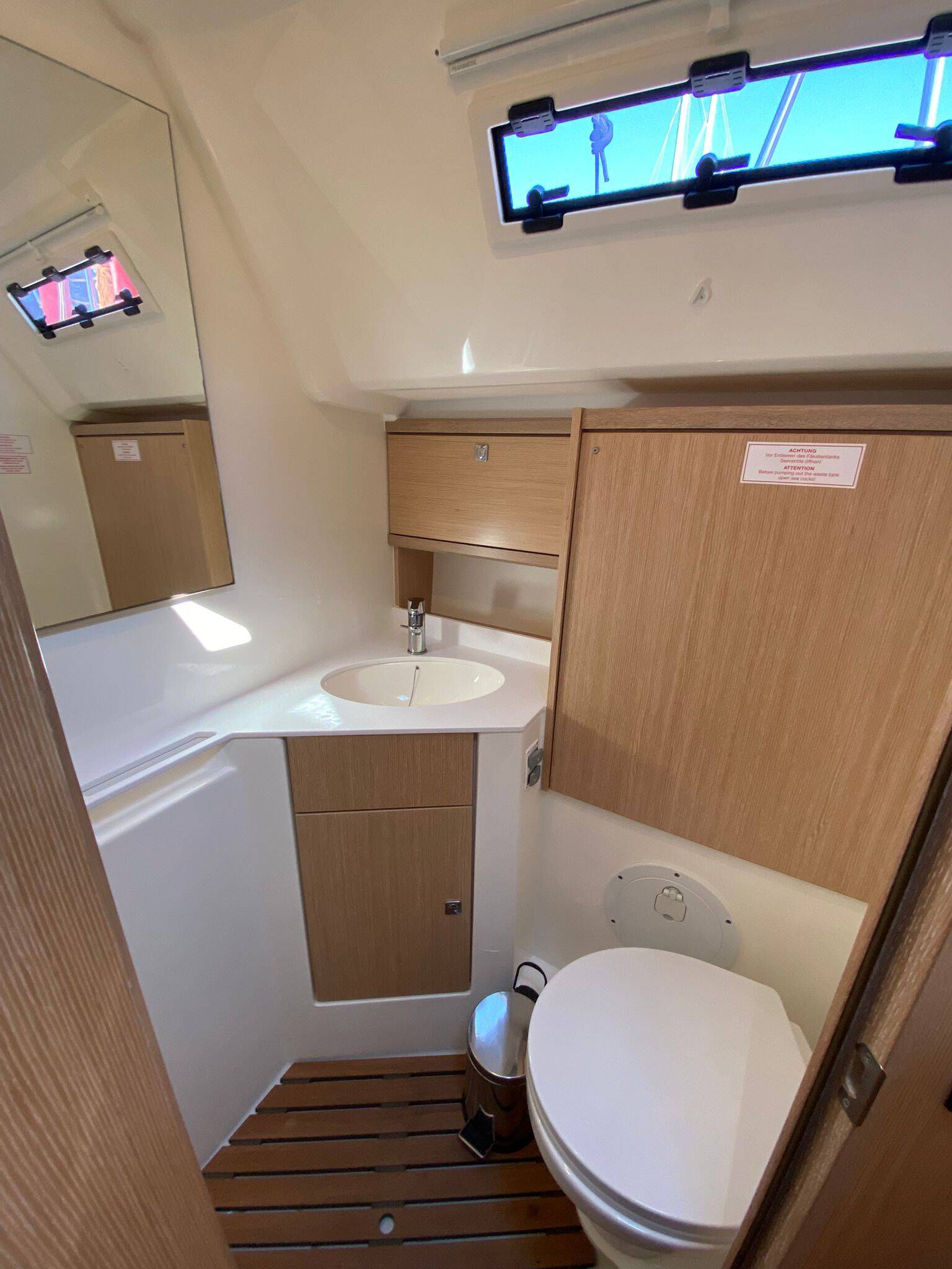 Sailing yacht Bavaria Cruiser 46 Style Penta 1