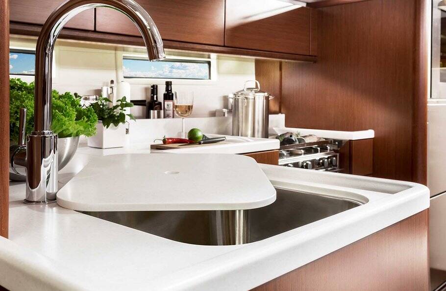 Sailing yacht Bavaria Cruiser 46 Style Anemoni