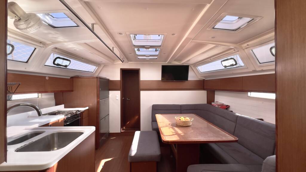 Sailing yacht Bavaria Cruiser 46 Style Marlin