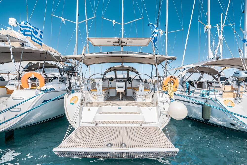 Sailing yacht Bavaria Cruiser 46 Fedias