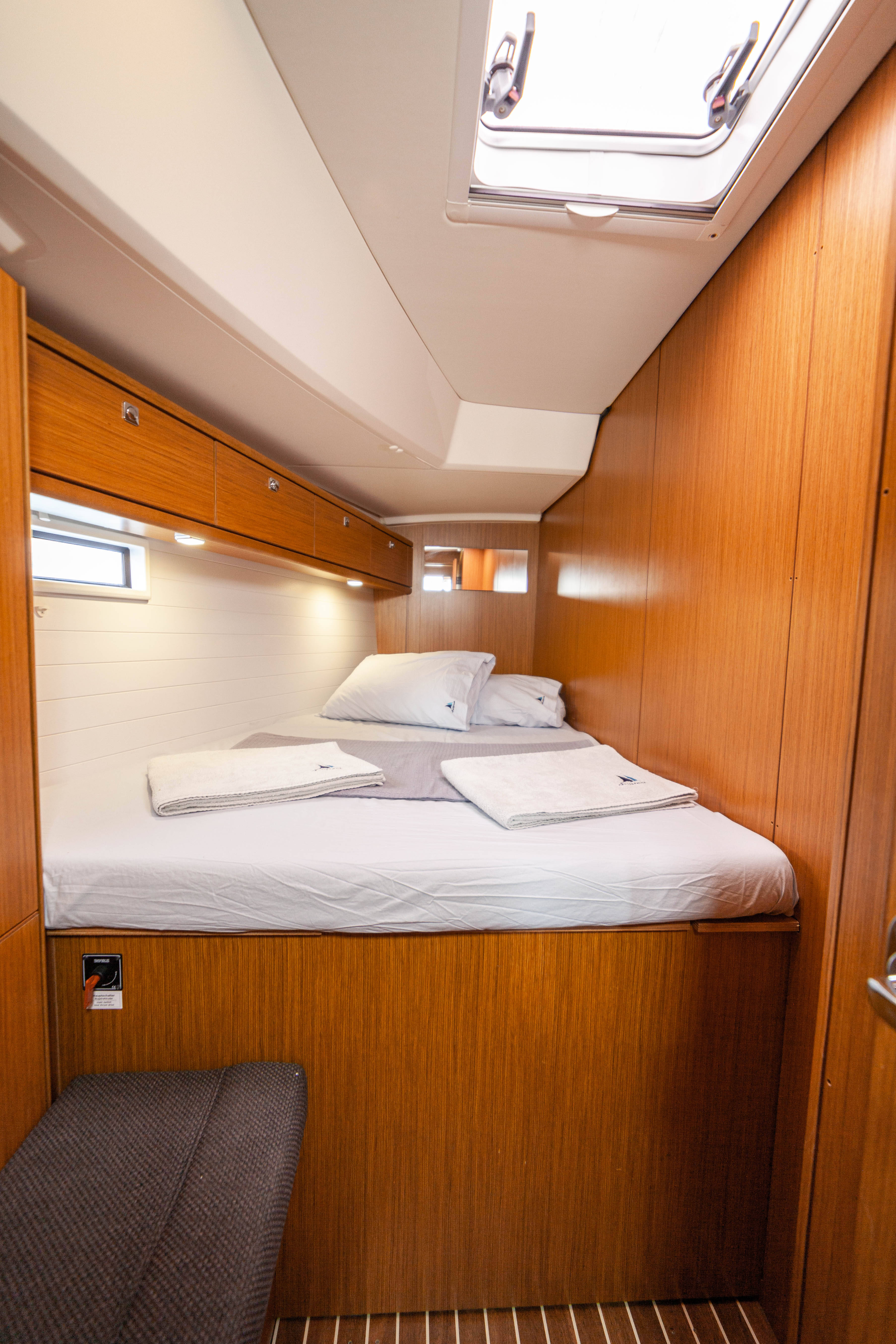 Sailing yacht Bavaria Cruiser 46 Sail Vega