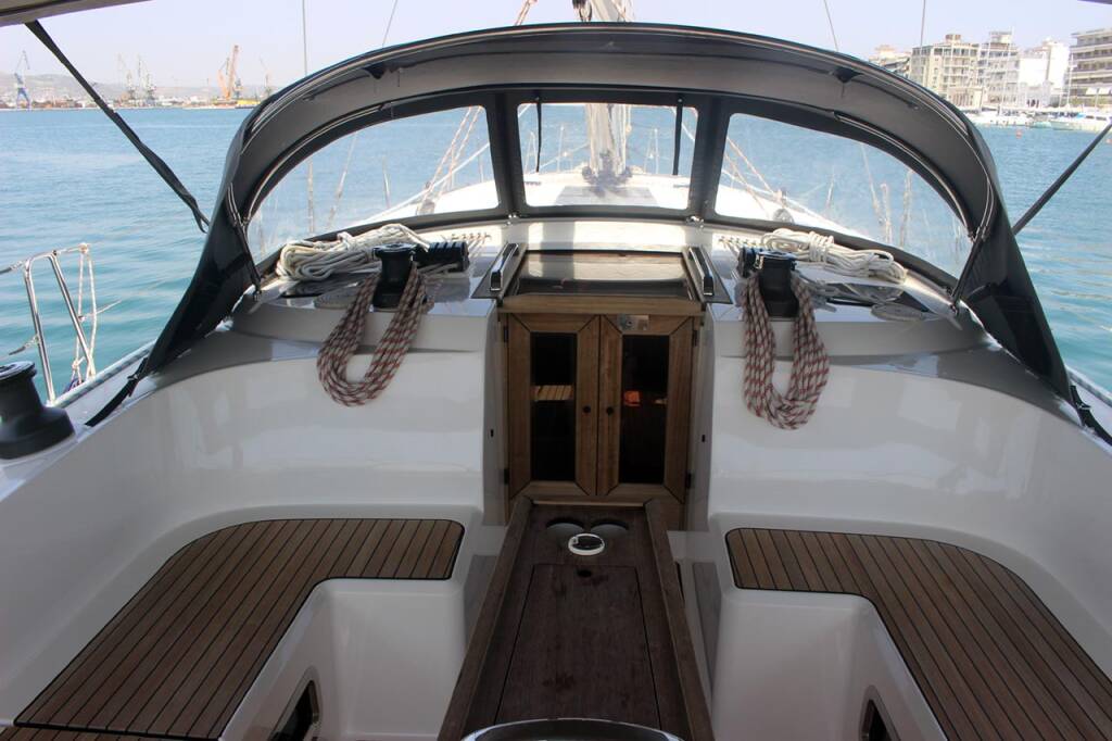 Sailing yacht Bavaria Cruiser 46 Divine