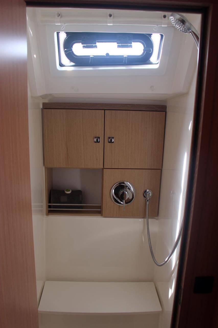 Sailing yacht Bavaria Cruiser 46 Divine