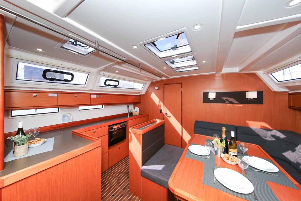 Segelyacht Bavaria Cruiser 46 Challi