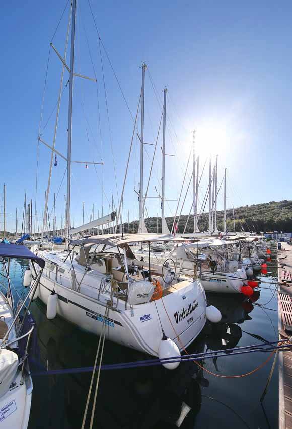 Sailing yacht Bavaria Cruiser 46 Viribus Unitis