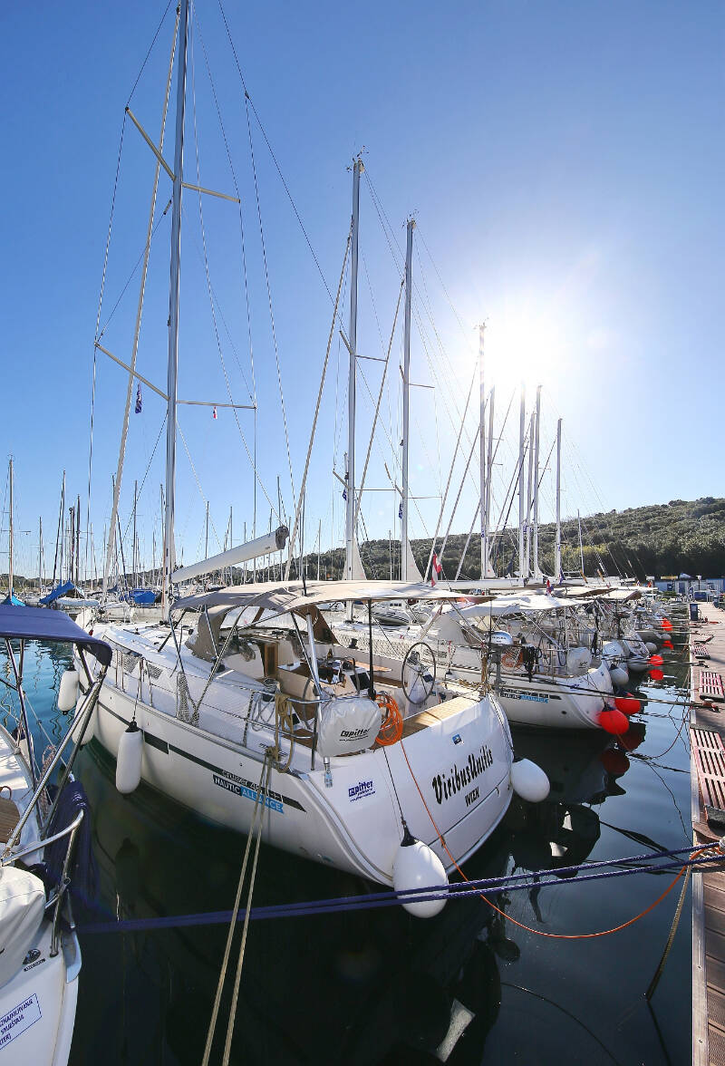 Sailing yacht Bavaria Cruiser 46 Viribus Unitis