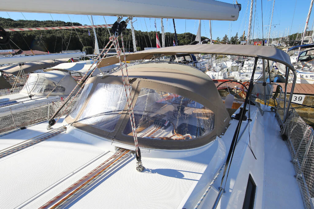 Sailing yacht Bavaria Cruiser 46 Viribus Unitis