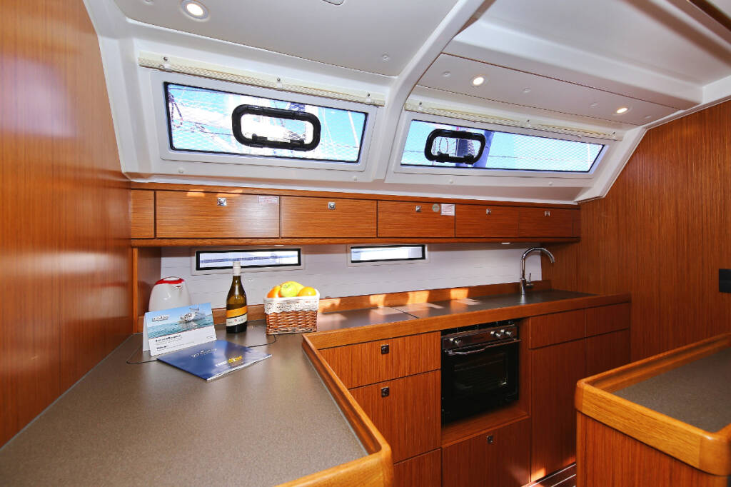 Sailing yacht Bavaria Cruiser 46 Viribus Unitis