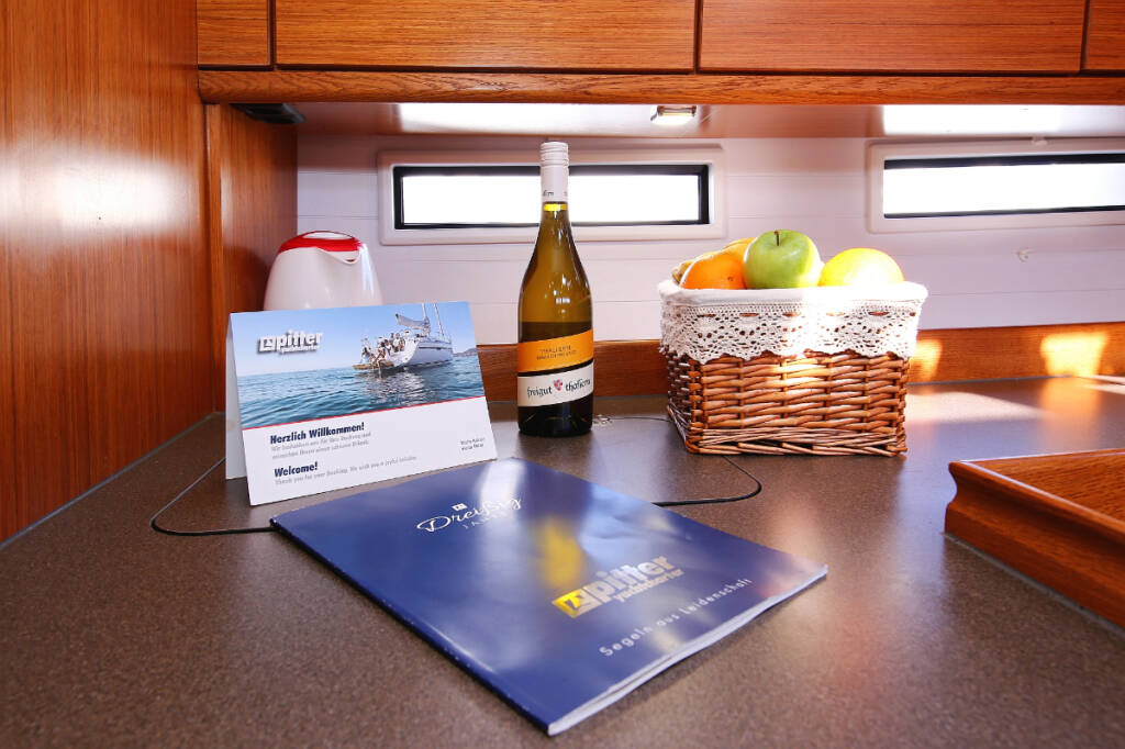 Sailing yacht Bavaria Cruiser 46 Viribus Unitis