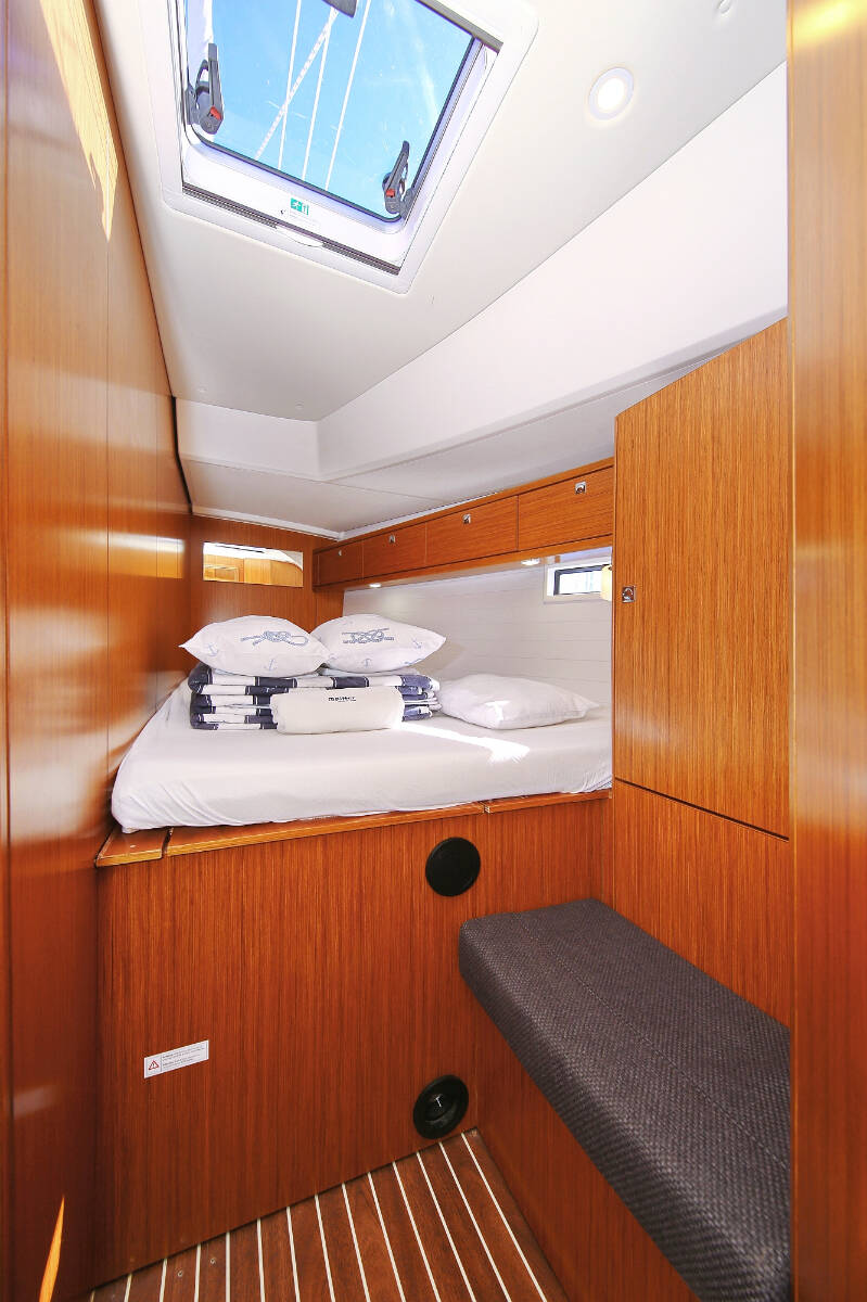 Sailing yacht Bavaria Cruiser 46 Viribus Unitis