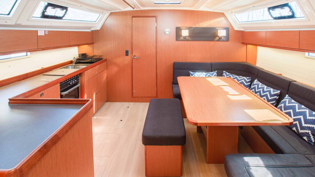 Sailing yacht Bavaria Cruiser 46 Dorabella