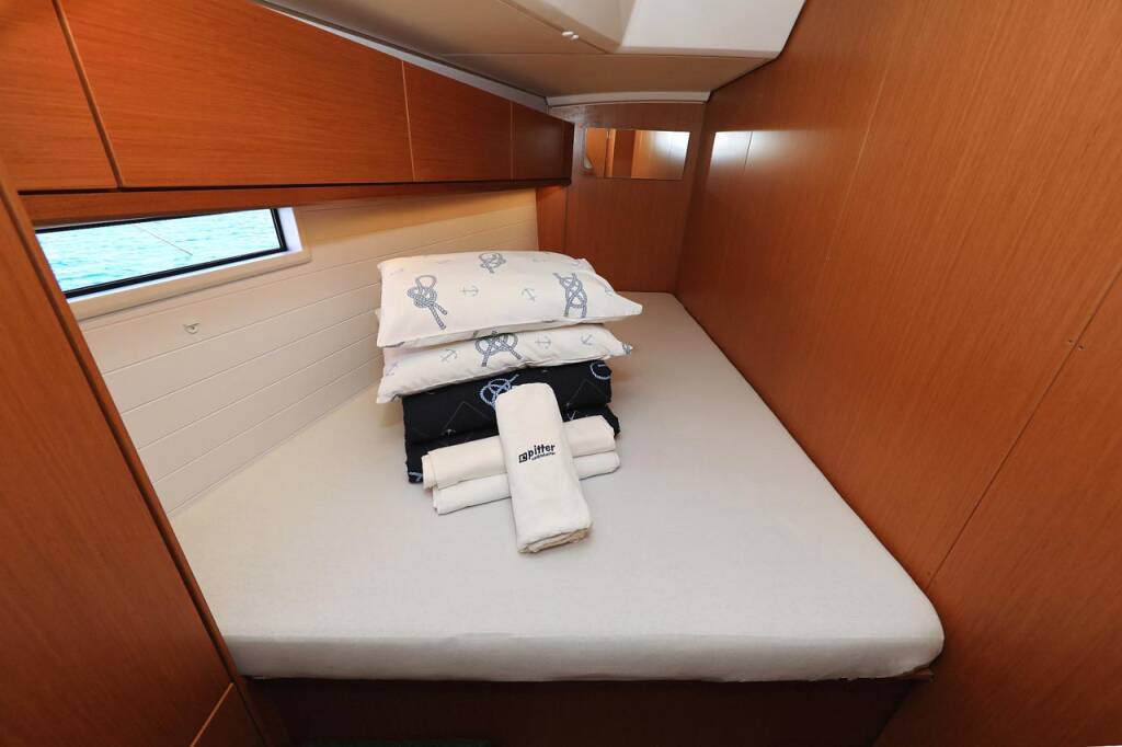 Sailing yacht Bavaria Cruiser 46 Avior