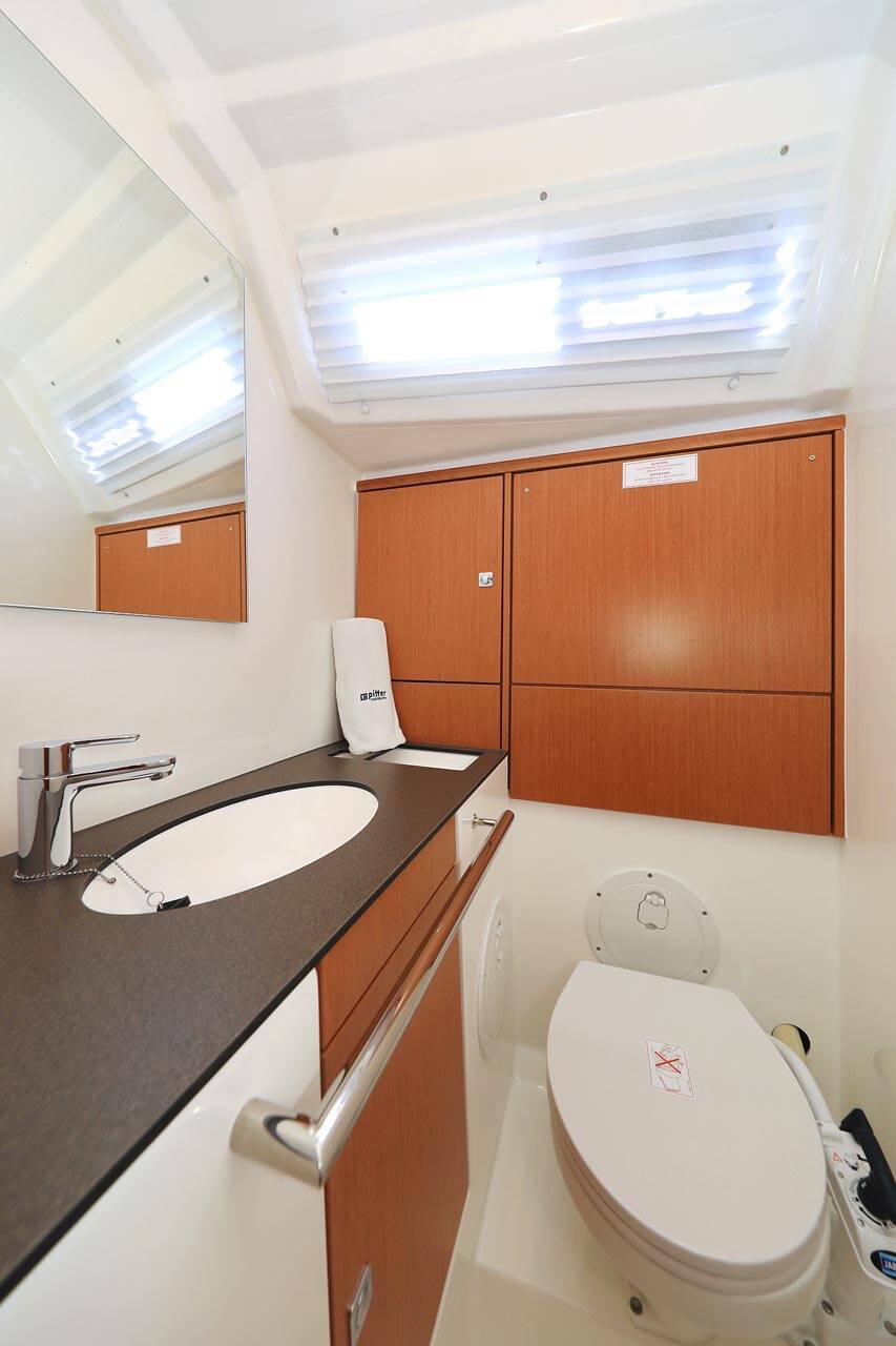 Sailing yacht Bavaria Cruiser 46 Avior