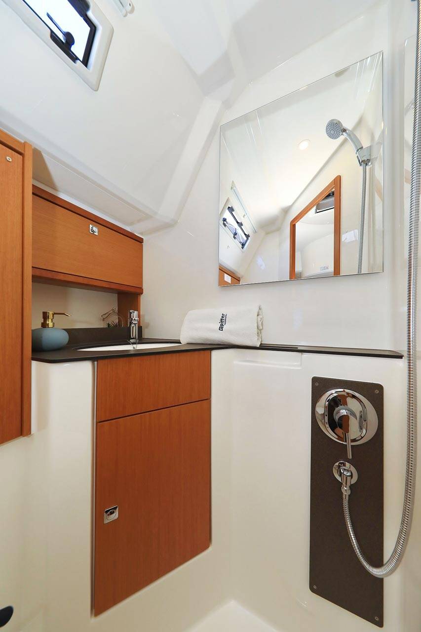 Sailing yacht Bavaria Cruiser 46 Avior