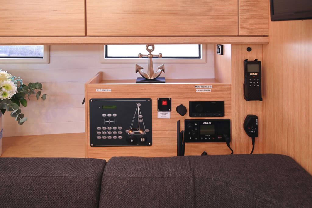 Sailing yacht Bavaria Cruiser 46 Saphir