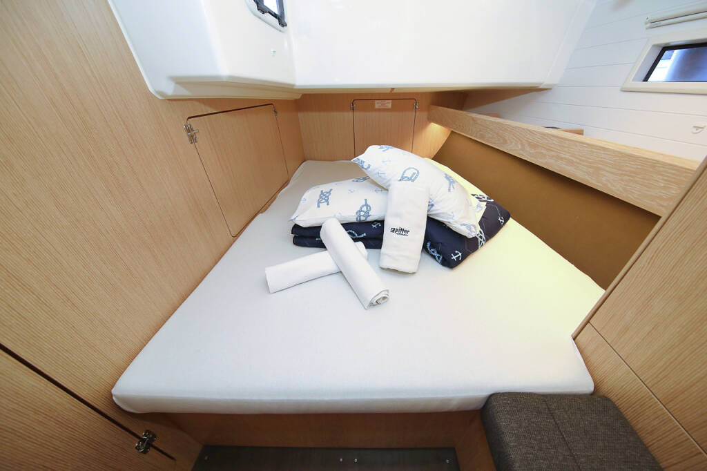 Sailing yacht Bavaria Cruiser 46 Saphir