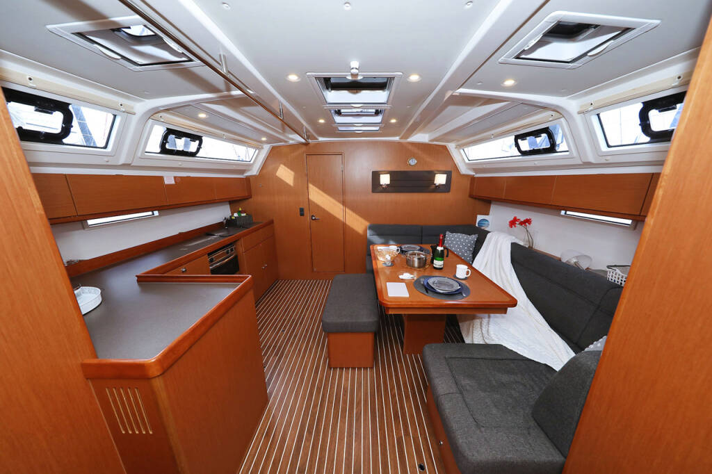 Sailing yacht Bavaria Cruiser 46 Bella III