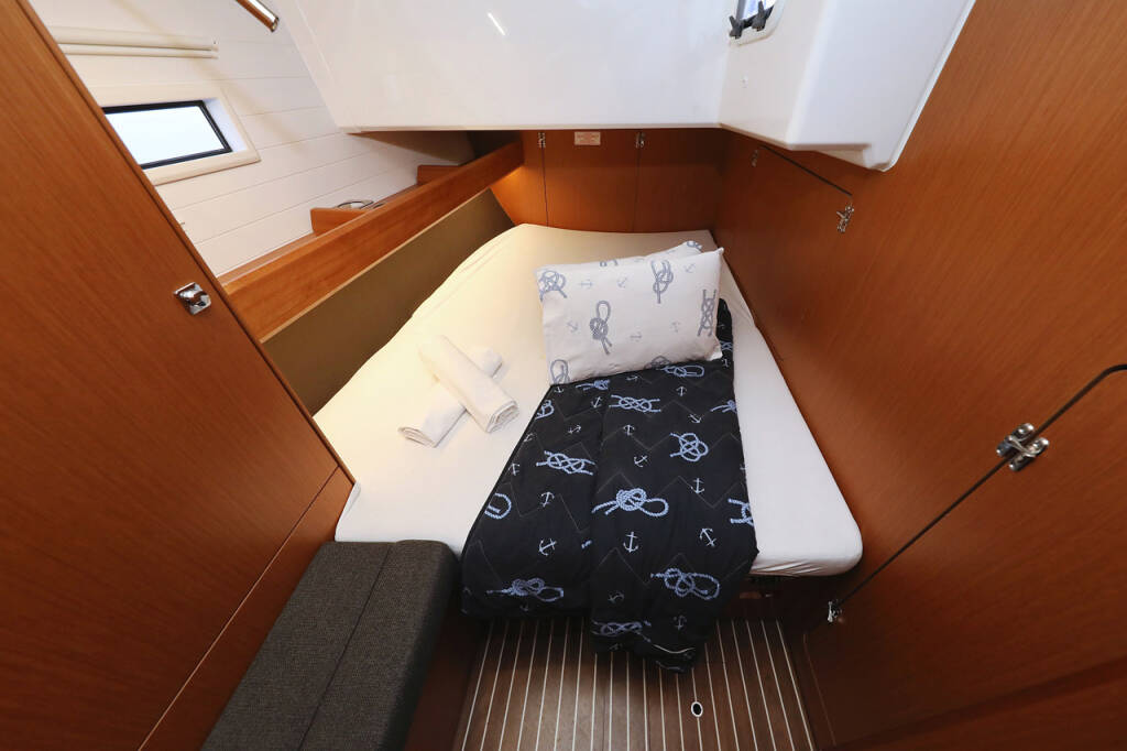 Sailing yacht Bavaria Cruiser 46 Bella III