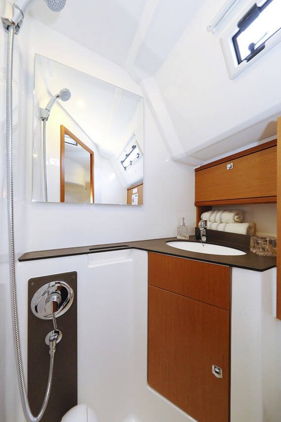 Sailing yacht Bavaria Cruiser 46 Bella III
