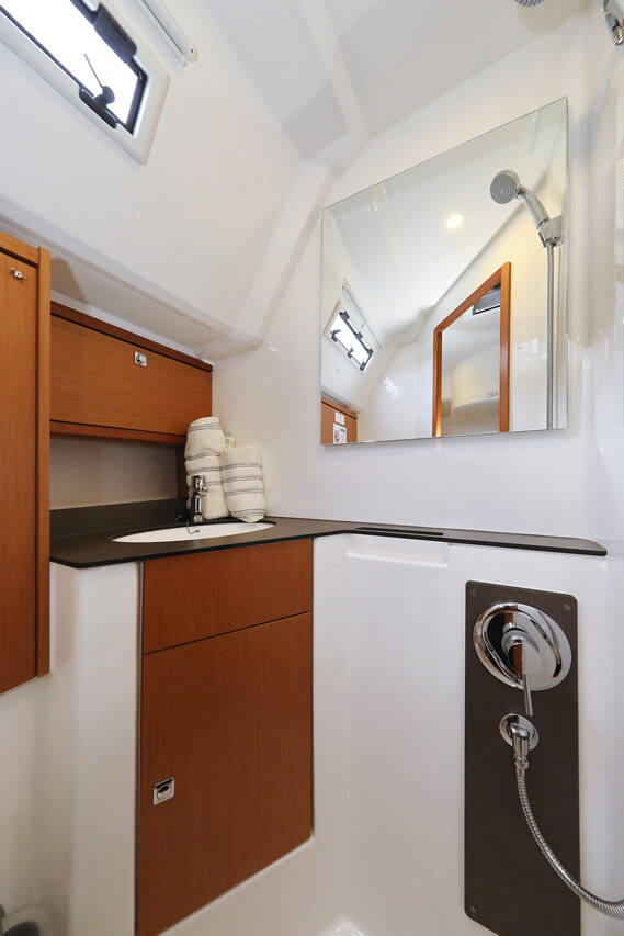 Sailing yacht Bavaria Cruiser 46 Bella III