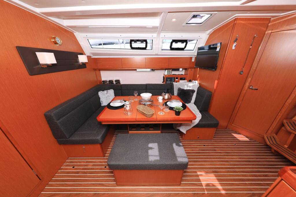 Segelyachten Bavaria Cruiser 46 Evodia 1