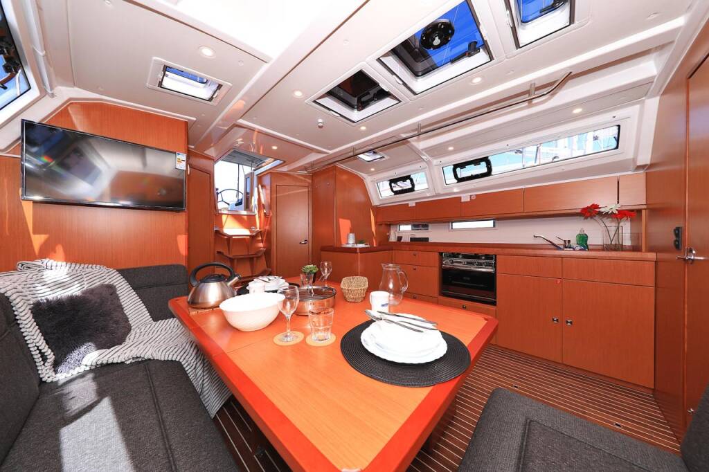 Segelyachten Bavaria Cruiser 46 Evodia 1